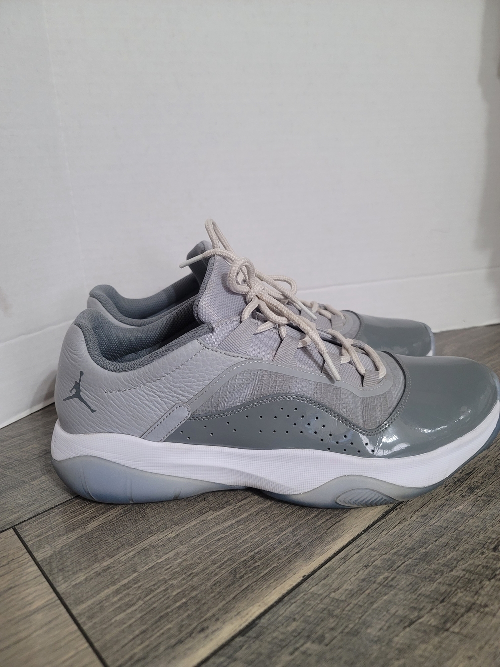 Air Jordan 11 CMFT Cool Gray Men's Low-Top Athletic Sneakers Sz 12